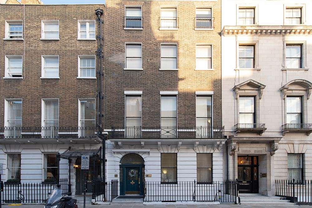 <b>Harley Street</b>